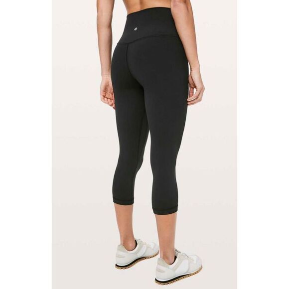 LULULEMON ATHLETICA Align Crop '21" in Black Size 4 - Picture 1 of 4